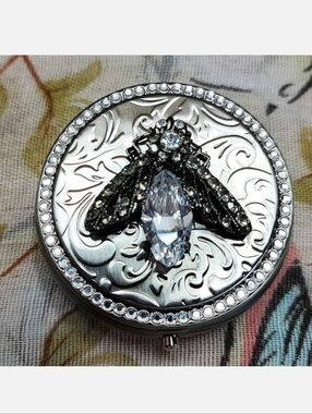 Swarovski Clear Crystal Victorian Reproduction Divided Pill Case Bug Insect Fly